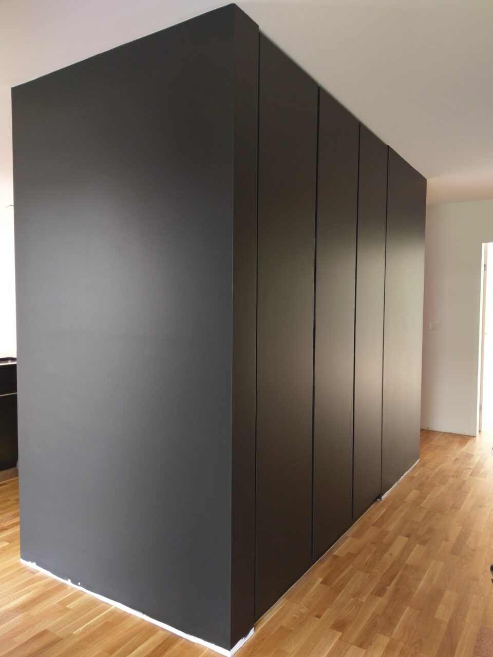 Bunte Wände abwaschbar: Schwarz, Gold Seidenglanz, Foto 8
